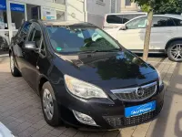 Gebraucht Opel Astra Design Edition 140 PS (102 kW) 2011 Schwarz Limousine