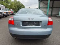 Gebraucht Audi A4 131 PS (96 kW) 2001 Blau Limousine