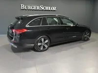 Gebraucht Mercedes C200 163 PS (119 kW) 2023 Obsidianschwarz  metalliclack Limousine