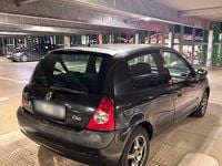 Gebraucht Renault Clio II 98 PS (72 kW) 2003 Schwarz Kleinwagen
