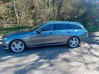 Gebraucht Mercedes E220 Avantgarde 194 PS (142 kW) 2016 Grau Kombi