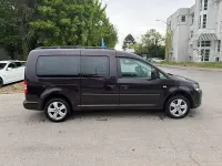 Gebraucht VW Caddy Maxi 105 PS (77 kW) 2012 Violet Van / Kleinbus