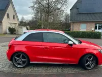 Gebraucht Audi A1 Design 85 PS (62 kW) 2012 Rot Kleinwagen