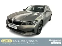 Gebraucht BMW 318 Advantage 156 PS (114 kW) 2022 Grau Limousine