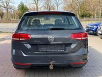 Gebraucht VW Passat Comfortline 150 PS (110 kW) 2017 Grau Kombi