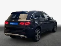 Gebraucht Mercedes GLC300 194 PS (142 kW) 2021 Grau SUV