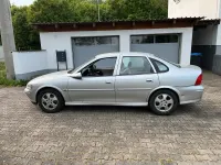 Gebraucht Opel Vectra 101 PS (74 kW) 2001 Silber Limousine
