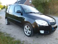 Gebraucht Skoda Roomster Comfort 86 PS (63 kW) 2009 Schwarz Van / Kleinbus