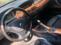 Gebraucht BMW 320 184 PS (135 kW) 2011 Schwarz Kombi