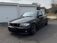 Gebraucht BMW 118 122 PS (89 kW) 2007 Schwarz Kleinwagen