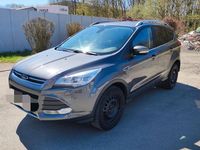 Gebraucht Ford Kuga Titanium 150 PS (110 kW) 2015 Grau SUV
