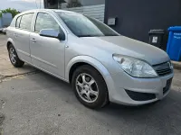 Gebraucht Opel Astra 90 PS (66 kW) 2008 Silber Limousine