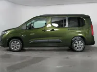Neu Opel Combo Life Edition 131 PS (96 kW) 2026 Grün Van / Kleinbus