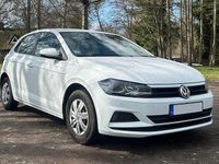 Gebraucht VW Polo Trendline 65 PS (47 kW) 2018 Weiß Kleinwagen