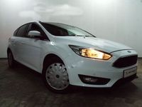 Gebraucht Ford Focus Trend 105 PS (77 kW) 2018 Weiß Limousine