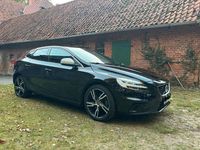 Gebraucht Volvo V40 R-Design 122 PS (89 kW) 2018 Schwarz Kombi