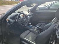 Gebraucht BMW 118 143 PS (105 kW) 2011 Schwarz Kleinwagen