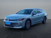 Gebraucht VW Passat Elegance 150 PS (110 kW) 2025 Oyster silver metallic Kombi