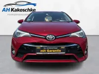 Gebraucht Toyota Avensis Sol 147 PS (108 kW) 2018 Rot Limousine