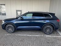 Gebraucht VW Touareg Elegance 286 PS (210 kW) 2023 Meloe blue kristalleffekt (blau) SUV