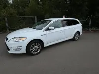 Gebraucht Ford Mondeo 140 PS (102 kW) 2010 Weiß Kombi