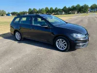 Gebraucht VW Golf VII Comfortline 150 PS (110 kW) 2020 Deep black perleffekt Kombi