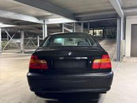 Gebraucht BMW 320 Sport Line 170 PS (125 kW) 2003 Schwarz Limousine