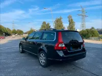 Gebraucht Volvo V70 Momentum 175 PS (128 kW) 2010 Schwarz Kombi
