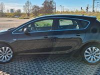 Gebraucht Opel Astra Innovation 140 PS (102 kW) 2012 Schwarz Limousine