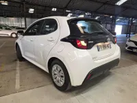 Gebraucht Toyota Yaris Hybrid 92 PS (67 kW) 2020 Weiß Limousine