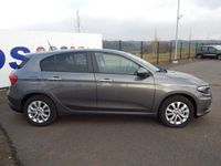 Gebraucht Fiat Tipo Easy 120 PS (88 kW) 2017 Grau metallic Limousine