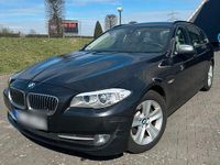 Gebraucht BMW 525 Sport Line 218 PS (160 kW) 2012 Grau Kombi