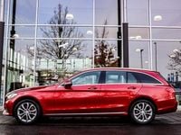 Gebraucht Mercedes C400 Avantgarde 333 PS (244 kW) 2017 Rot Limousine