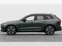 Neu Volvo XC60 Plus 455 PS (334 kW) 2026 Grün (forest lake / metallic) SUV