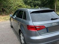 Gebraucht Audi A3 Attraction 110 PS (80 kW) 2016 Grau Limousine