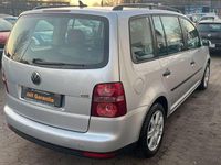 Gebraucht VW Touran Conceptline 105 PS (77 kW) 2007 Silber Van / Kleinbus