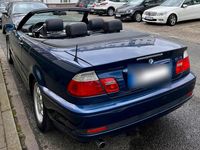 Gebraucht BMW 318 Cabriolet Basis 150 PS (110 kW) 2005 Blau Cabrio