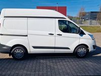 Second-hand Ford Transit Custom 131 CP (96 kW) 2017 Alb Berlinǎ