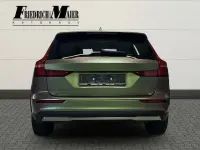 Gebraucht Volvo V60 CC Plus 197 PS (144 kW) 2023 Schwarz Kombi