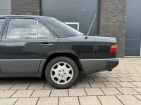 Gebraucht Mercedes E300 180 PS (132 kW) 1991 Limousine