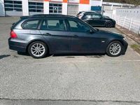 Gebraucht BMW 320 163 PS (119 kW) 2007 Grau Kombi