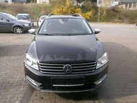 Gebraucht VW Passat Alltrack Basis 140 PS (102 kW) 2012 Deep black perleffekt Kombi