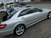 Gebraucht Mercedes E220 170 PS (125 kW) 2011 Grau Limousine