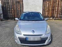 Gebraucht Renault Clio II 86 PS (63 kW) 2010 Silber Kleinwagen