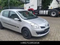 Używany Renault Clio III Privilege 111 KM (81 kW) 2005 Srebrny Sedan/Limuzyna