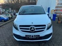 Gebraucht Mercedes V220 163 PS (119 kW) 2023 Weiß Van / Kleinbus