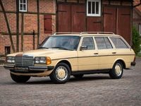 Gebraucht Mercedes 200 109 PS (80 kW) 1982 Gelb Kombi