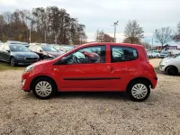 Gebraucht Renault Twingo Authentique 75 PS (55 kW) 2011 Rot Kleinwagen