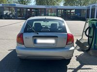 Usata Kia Rio 98 CV (72 kW) 2001 Grigio Utilitaria