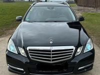 Gebraucht Mercedes E220 Avantgarde 170 PS (125 kW) 2011 Schwarz Kombi